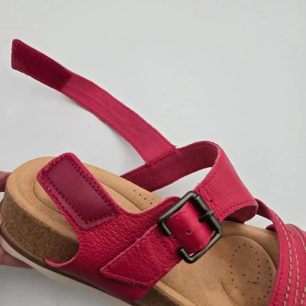 Clarks Brynn Step Fuchsia Leather Sandals – Women’s 6.5W